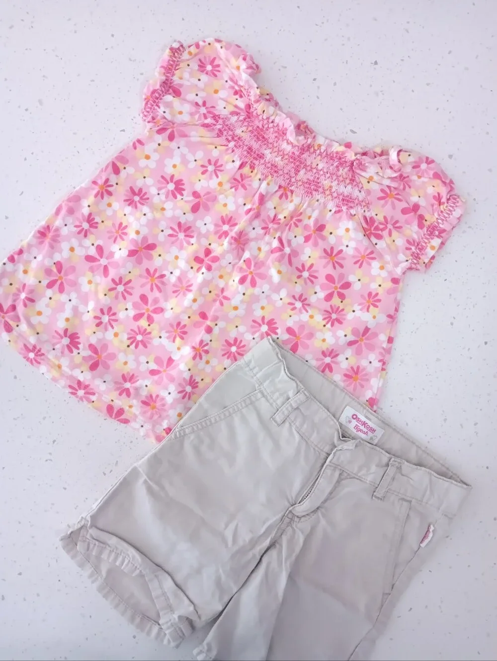 Girls' Osh Kosh B'gosh Pink Floral Blouse With Khaki Shorts Set Size 4